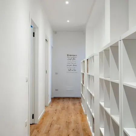 Quadrilocale Metro5 Istria 3 Bedrooms アパート ミラノ