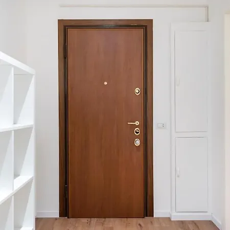 Quadrilocale Metro5 Istria 3 Bedrooms ミラノ
