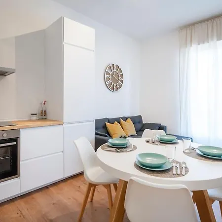 Quadrilocale Metro5 Istria 3 Bedrooms アパート ミラノ