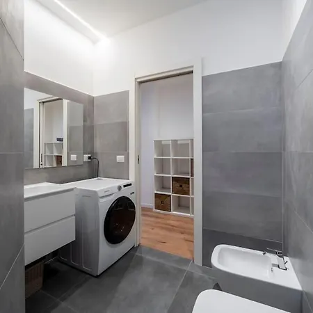 Quadrilocale Metro5 Istria 3 Bedrooms アパート ミラノ