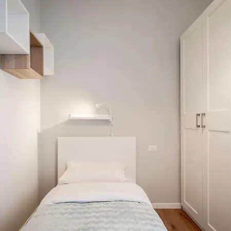 Quadrilocale Metro5 Istria 3 Bedrooms * ミラノ